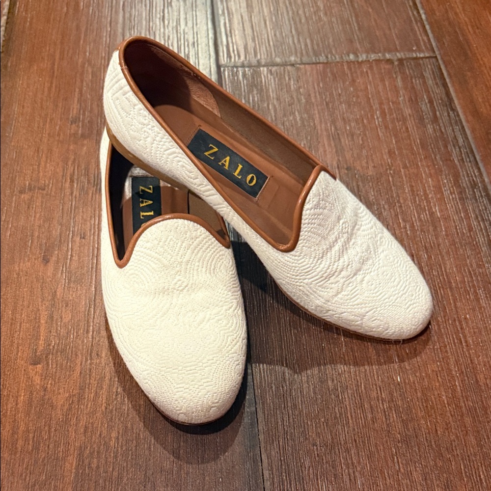 Zalo Women’s Cream Textured Loafers